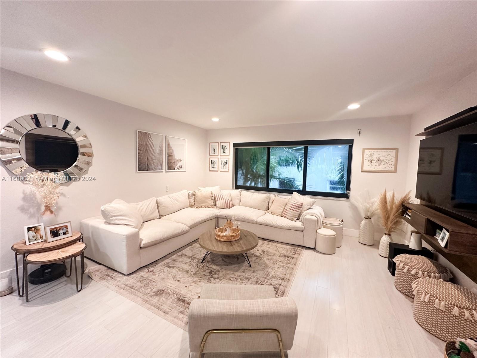 6855 Edgewater DrPrivate Address