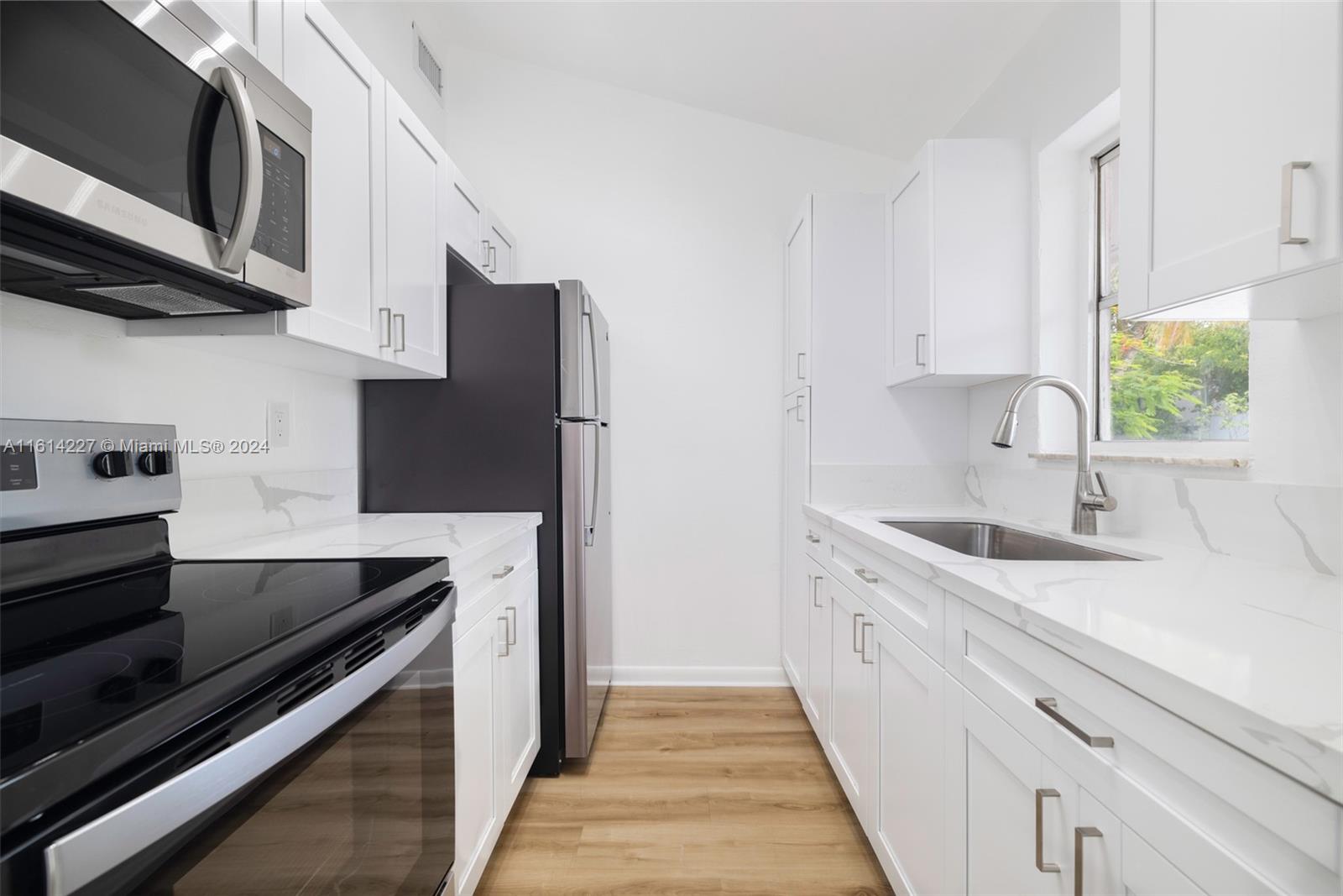 3046 Bird Ave # 3046