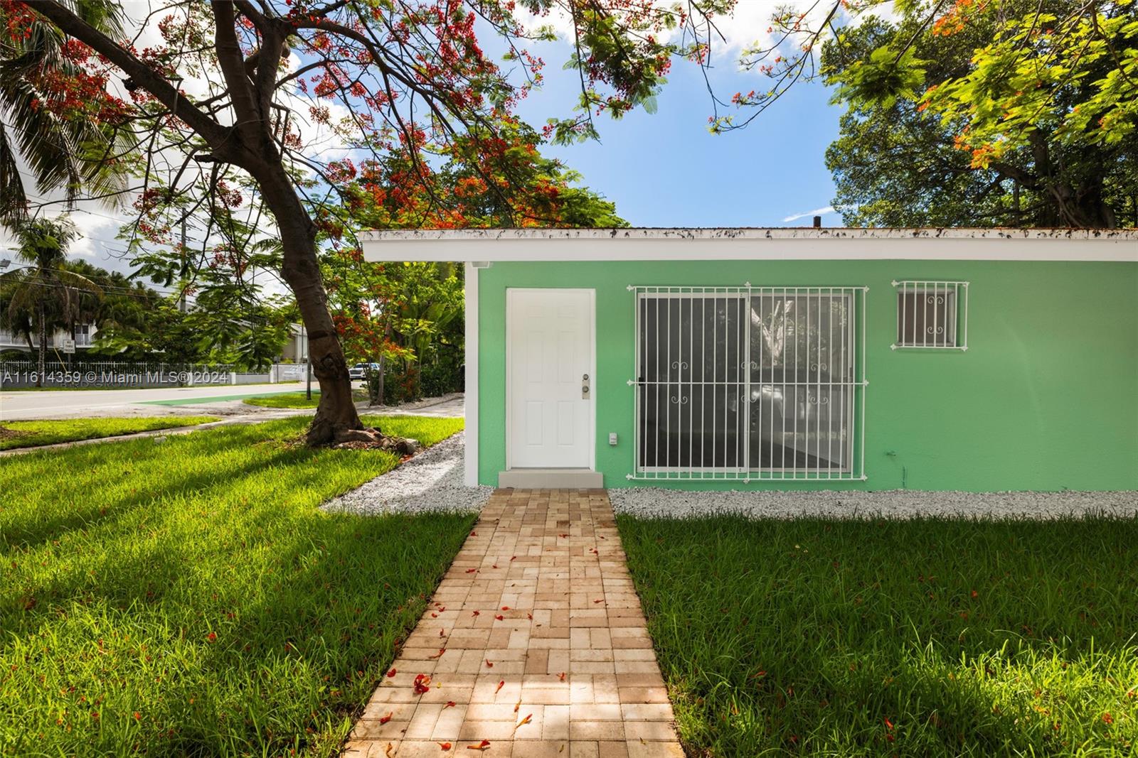 3048 Bird Ave # 3048