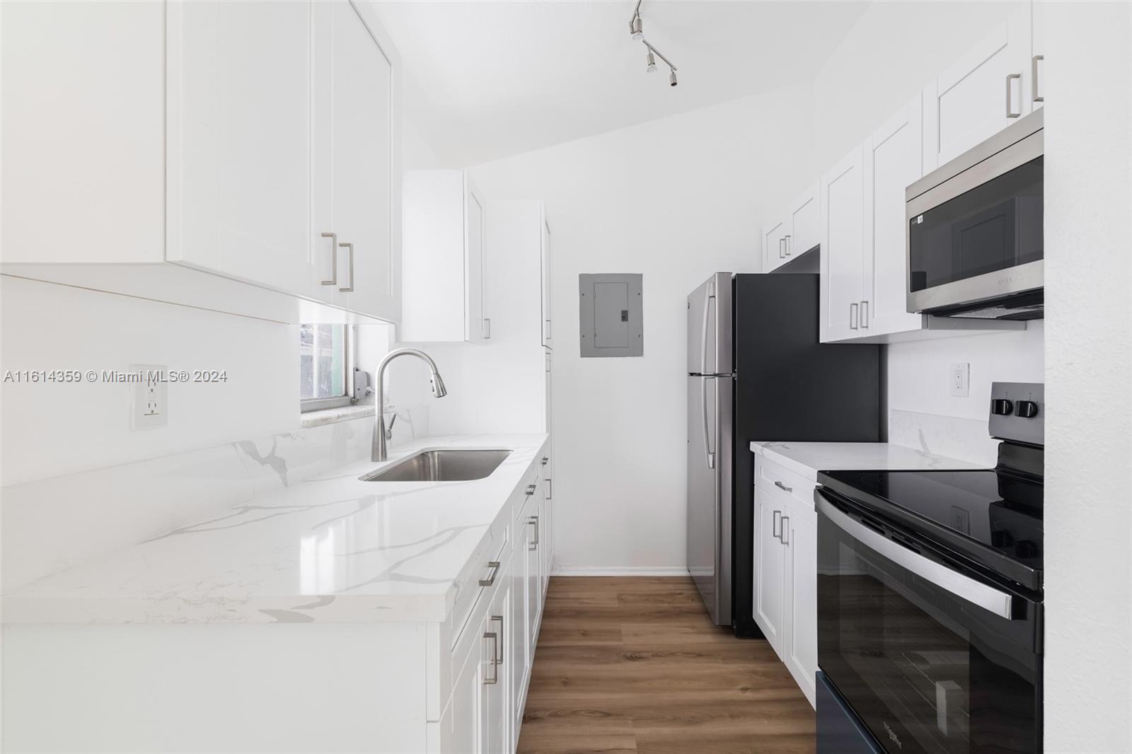 3048 Bird Ave # 3048