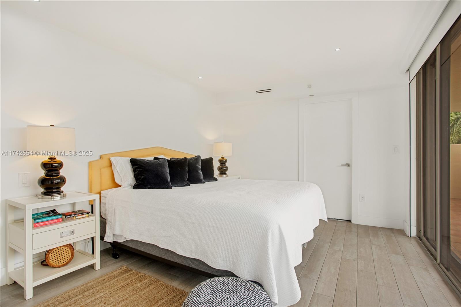 1700 S Bayshore Ln # 3A