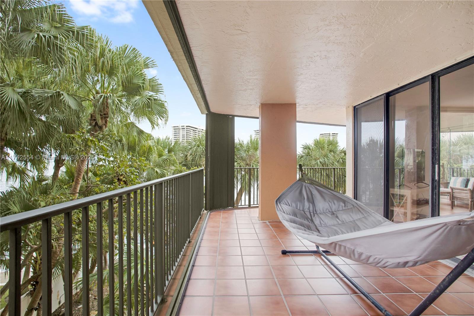 1700 S Bayshore Ln # 3A