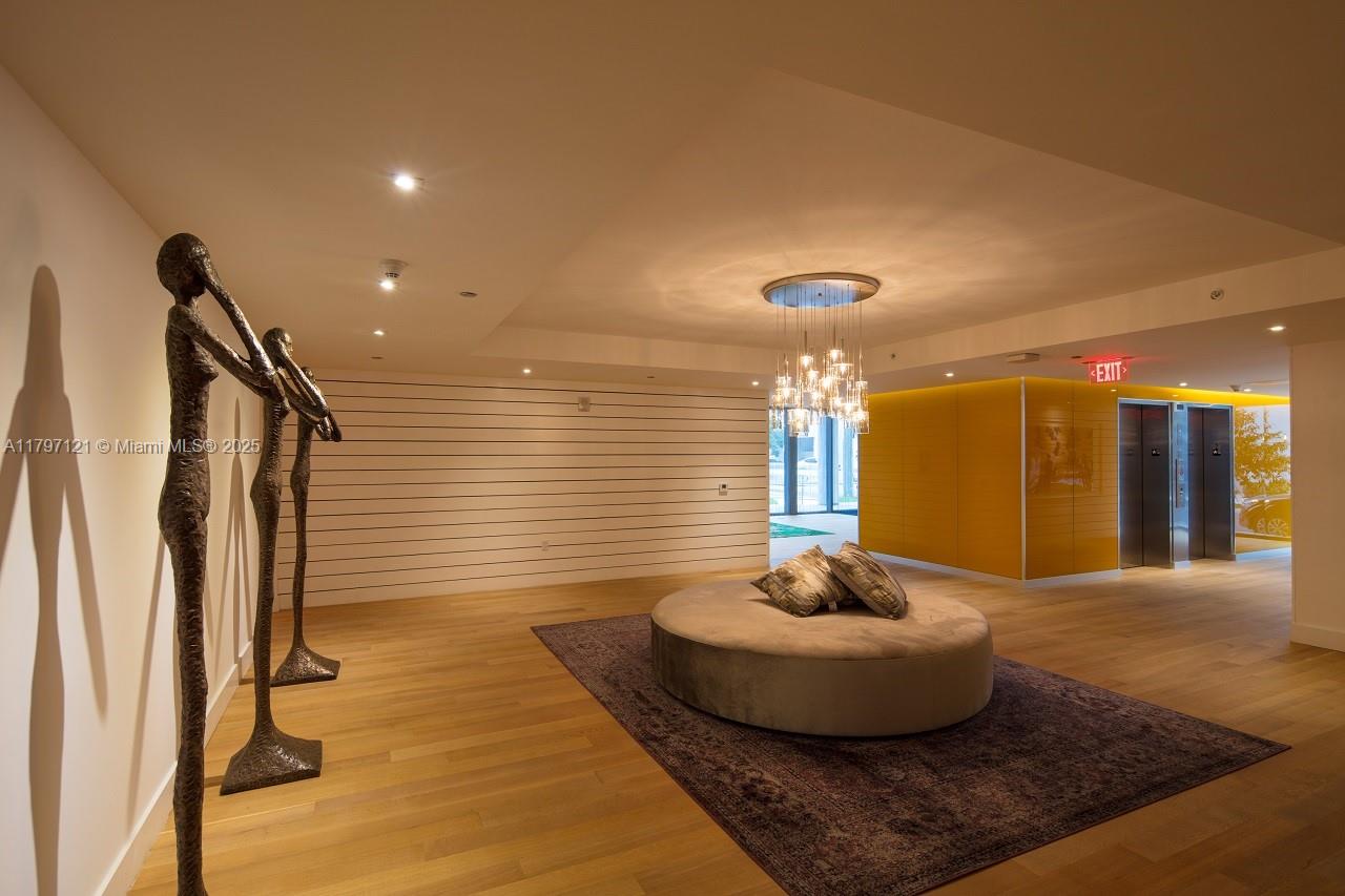 201 SW 17th Rd # 903