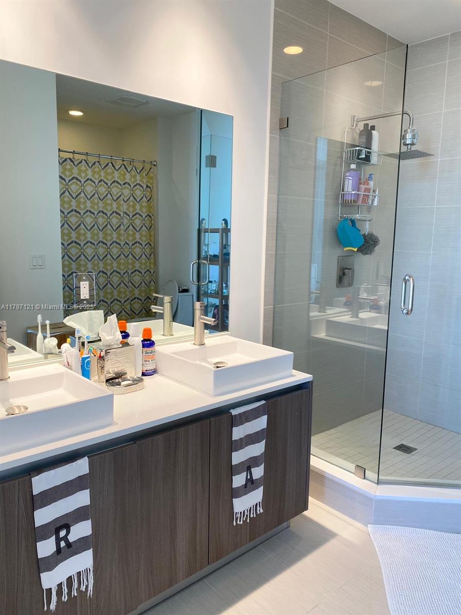 201 SW 17th Rd # 903