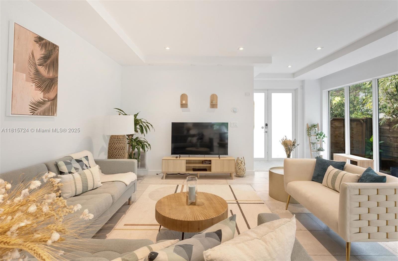 2908 Virginia St # 2908