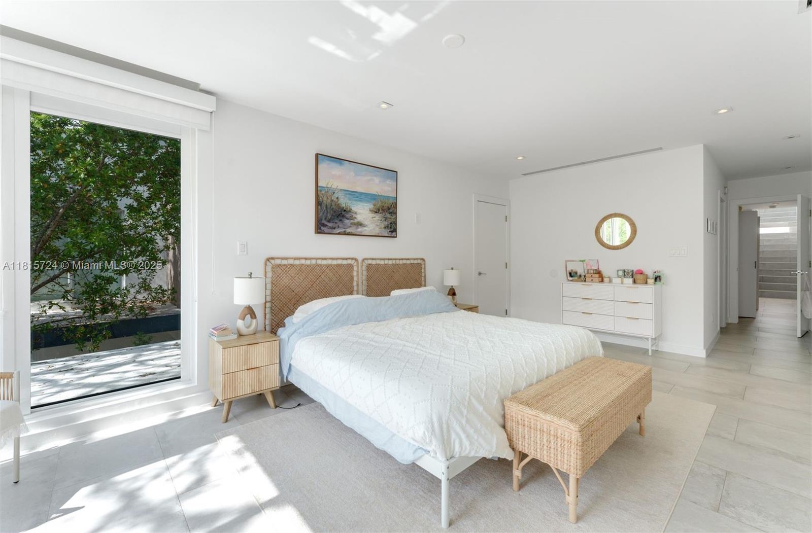 2908 Virginia St # 2908