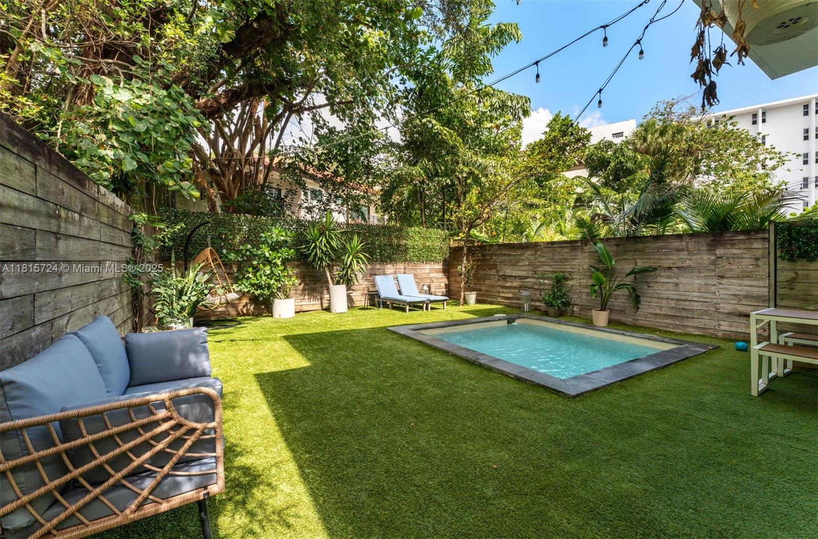 2908 Virginia St # 2908