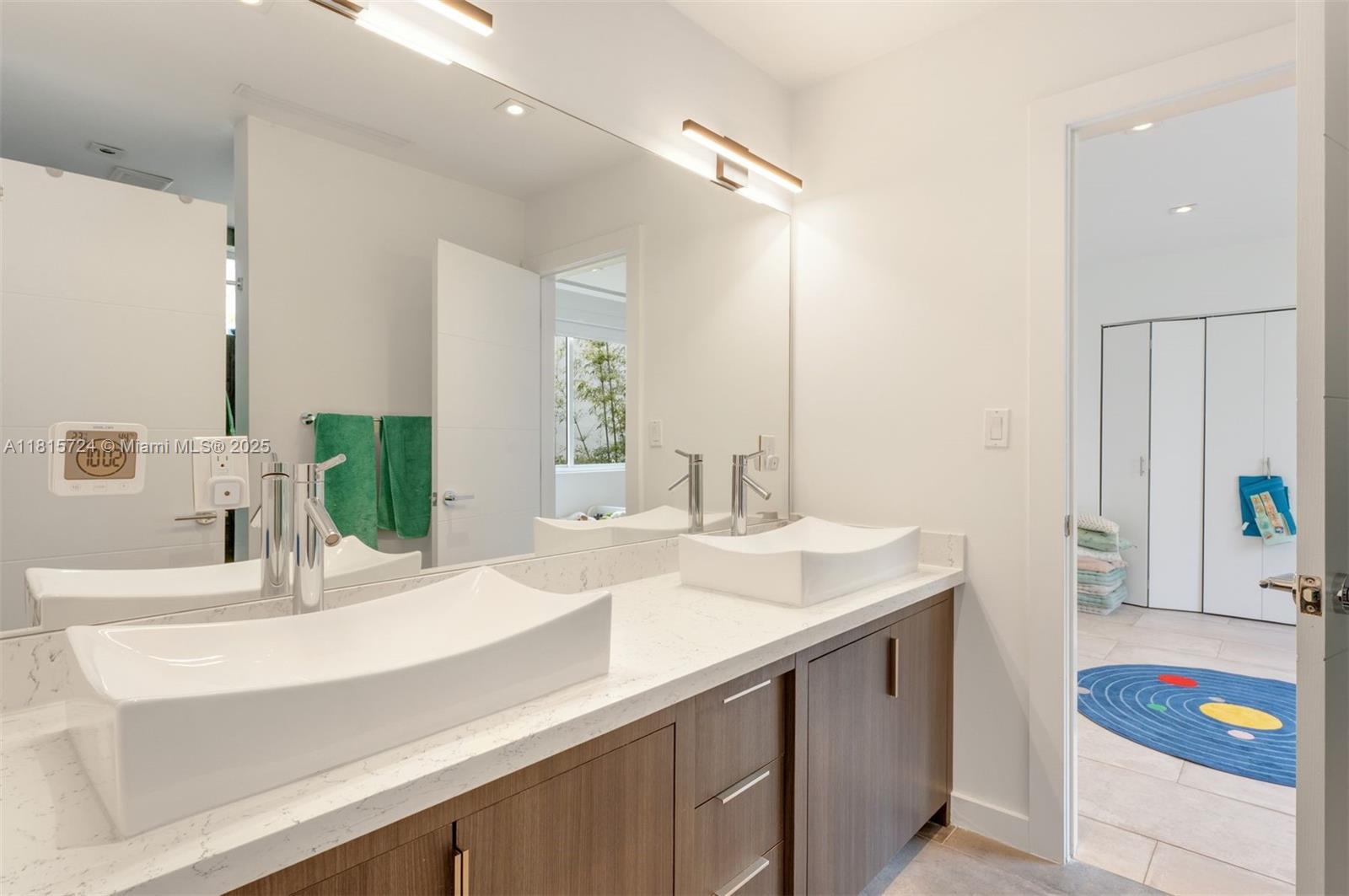 2908 Virginia St # 2908