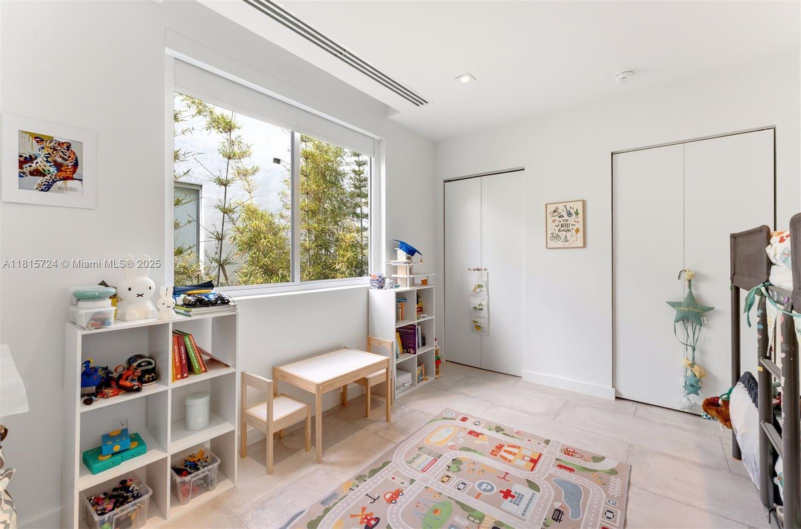 2908 Virginia St # 2908