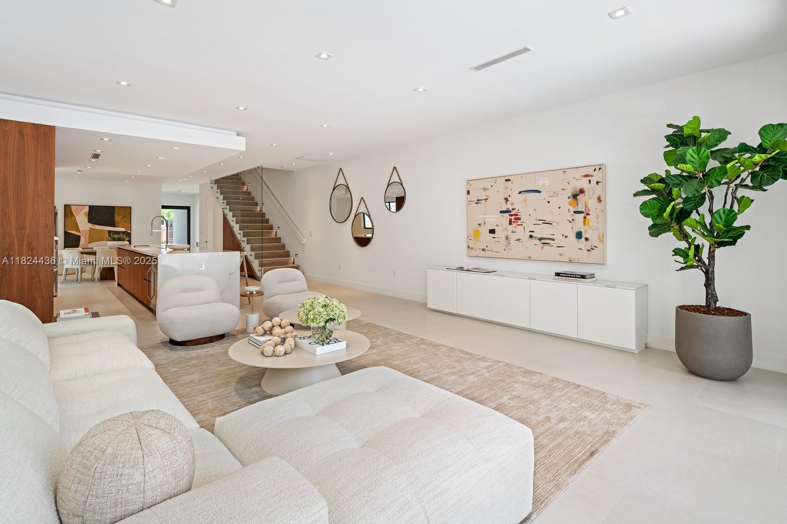 2978 Coconut Ave # 2978