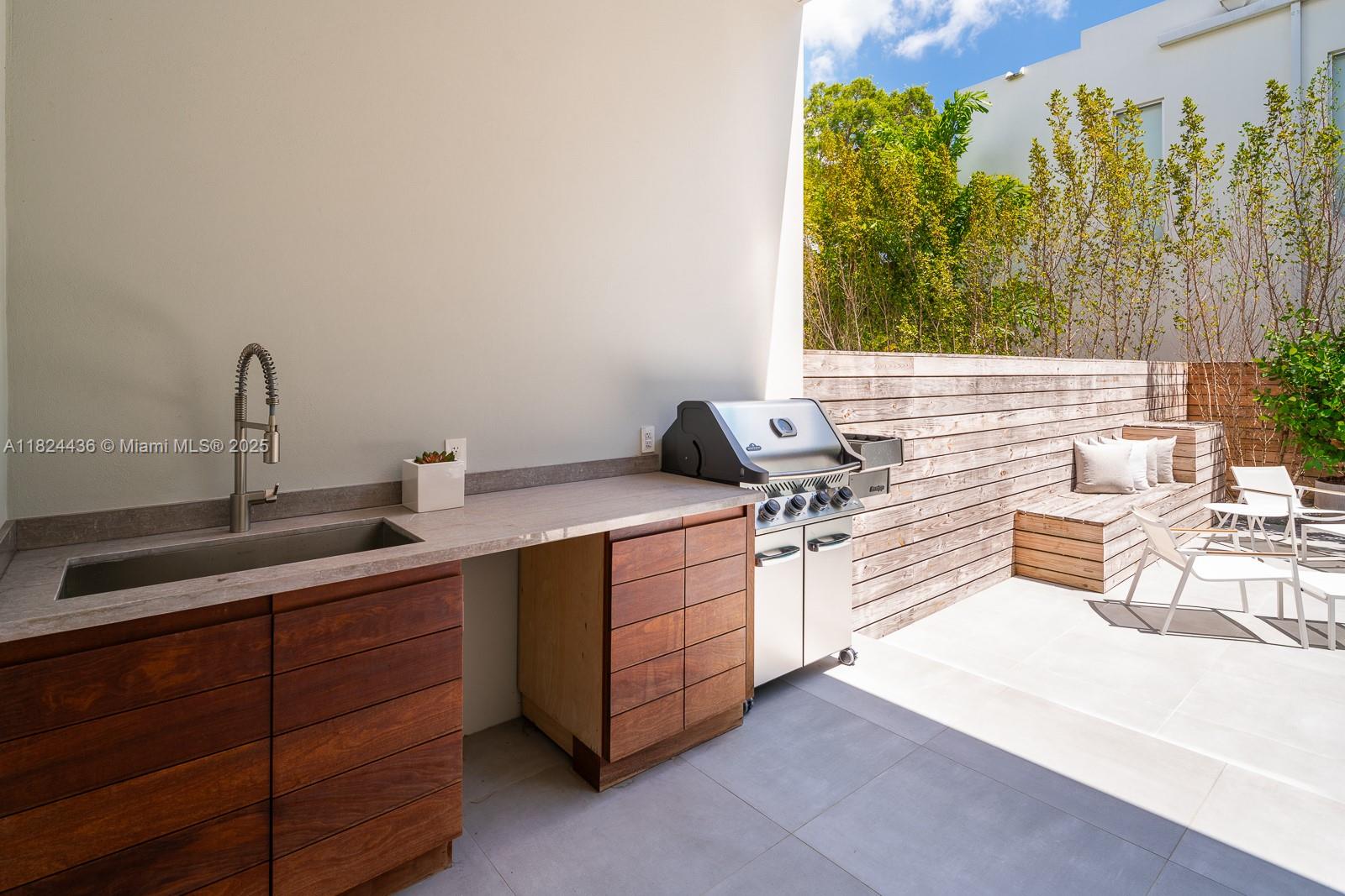 2978 Coconut Ave # 2978