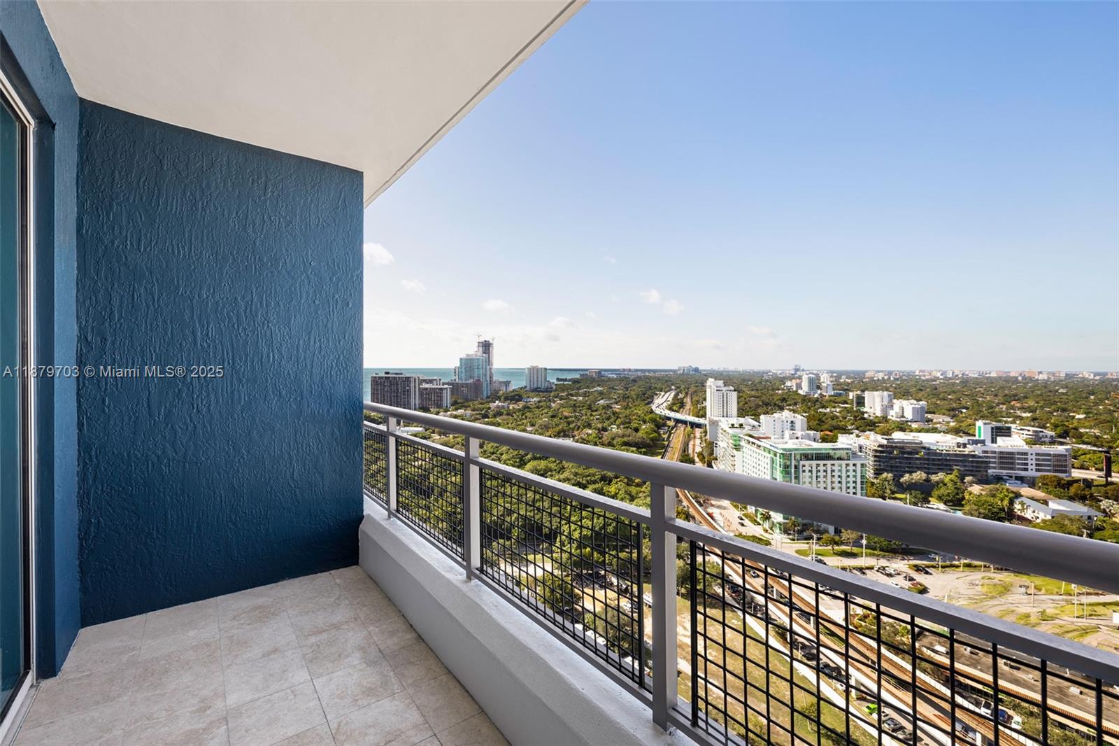 60 SW 13th St # 2413