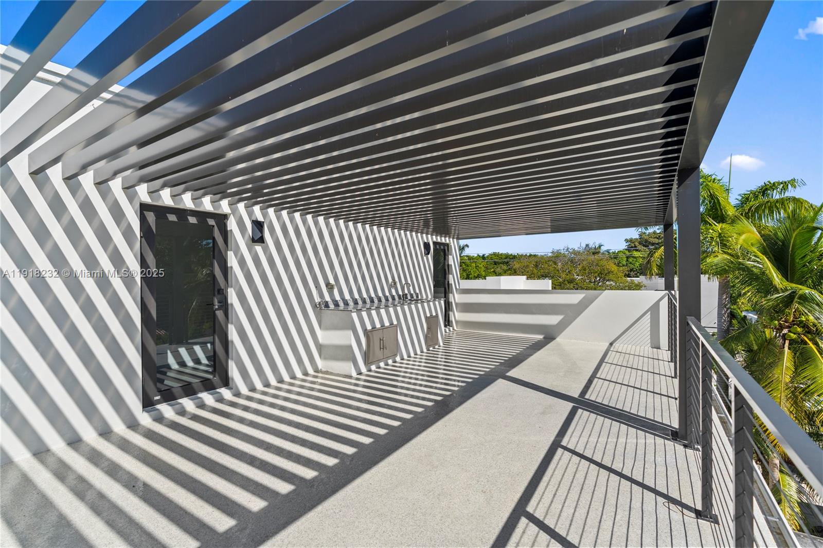 3026 Aviation Ave # 1