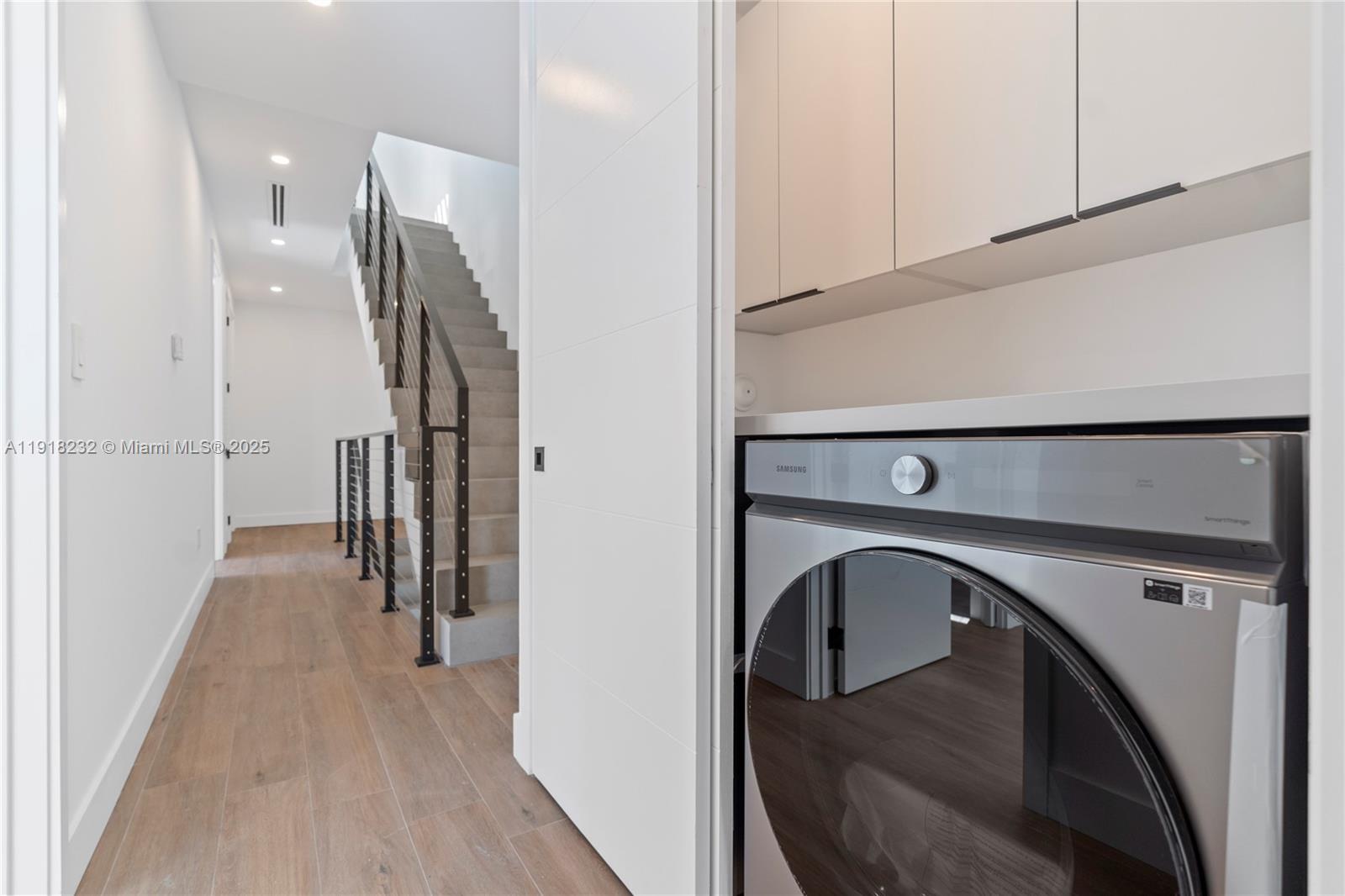 3026 Aviation Ave # 1