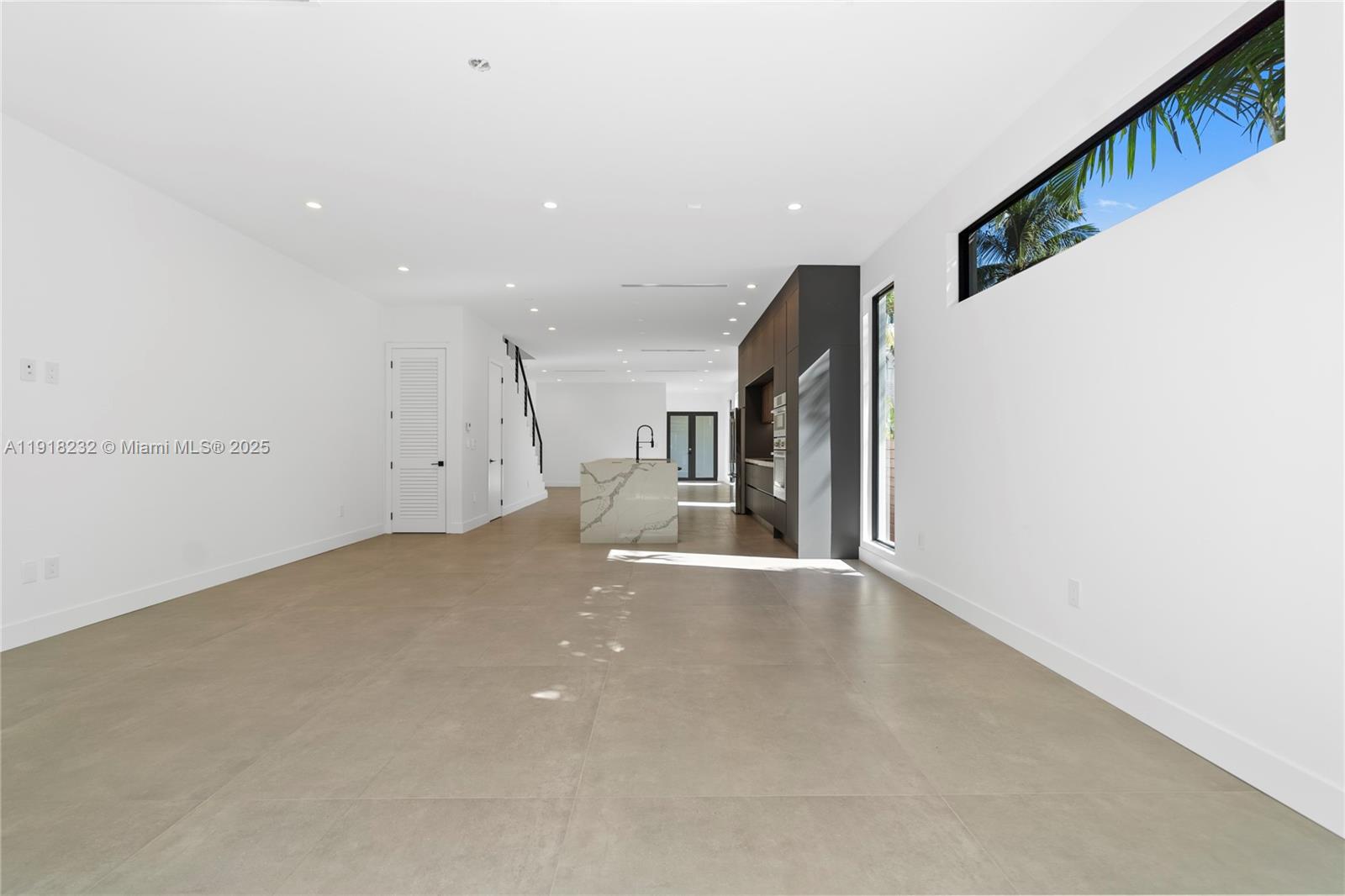 3026 Aviation Ave # 1