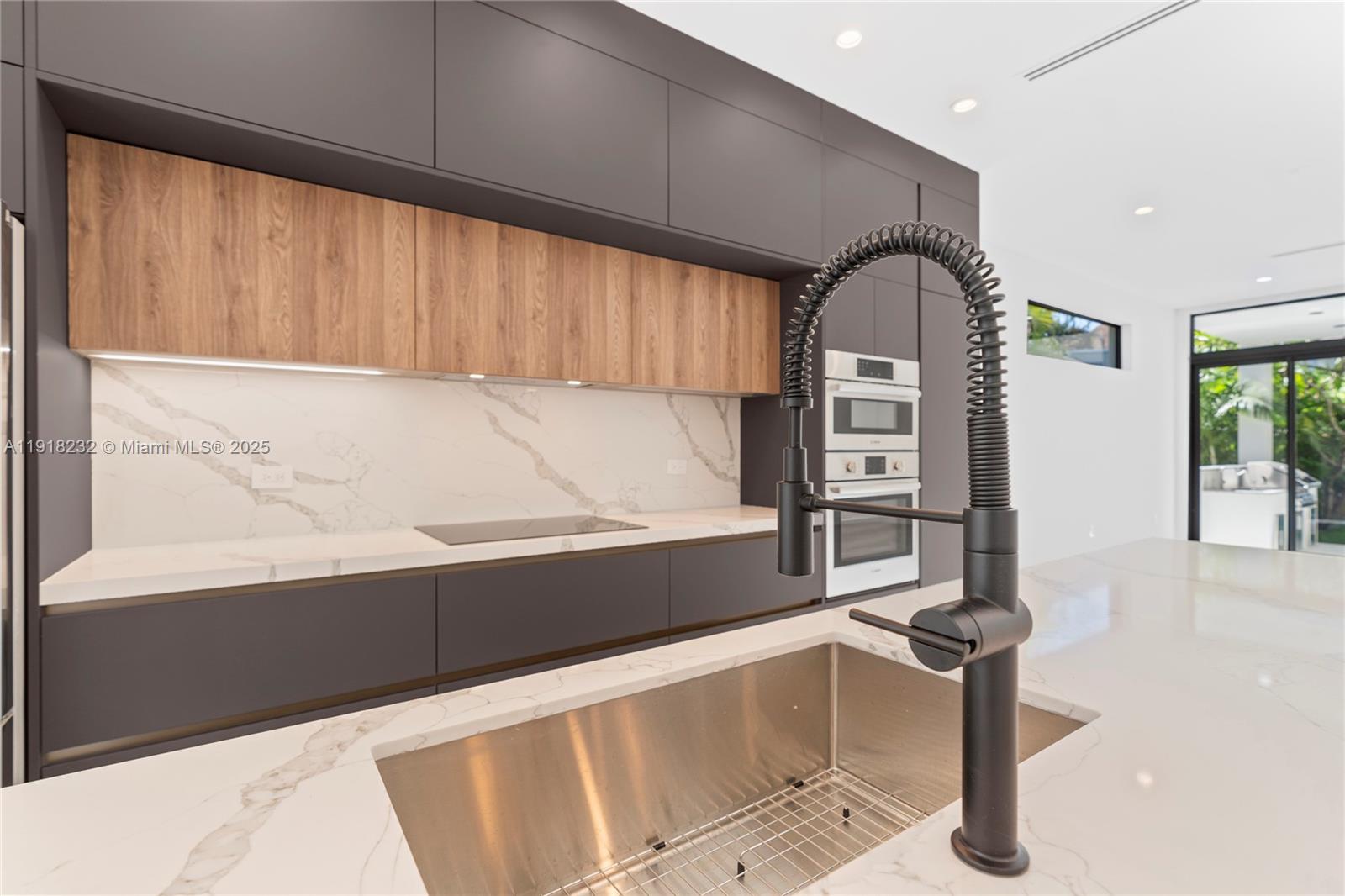 3026 Aviation Ave # 1