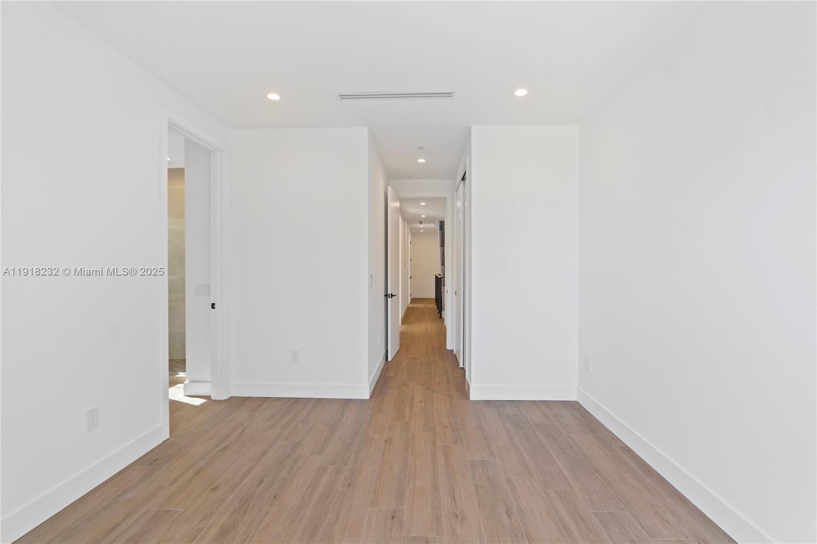 3026 Aviation Ave # 1