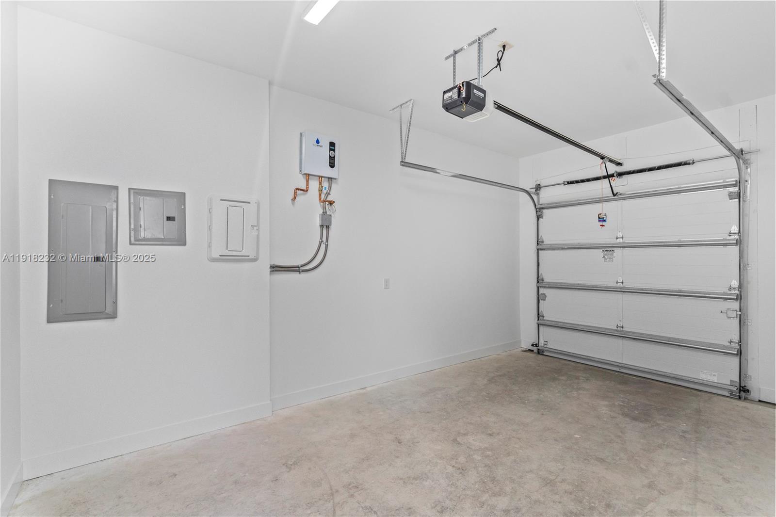 3026 Aviation Ave # 1