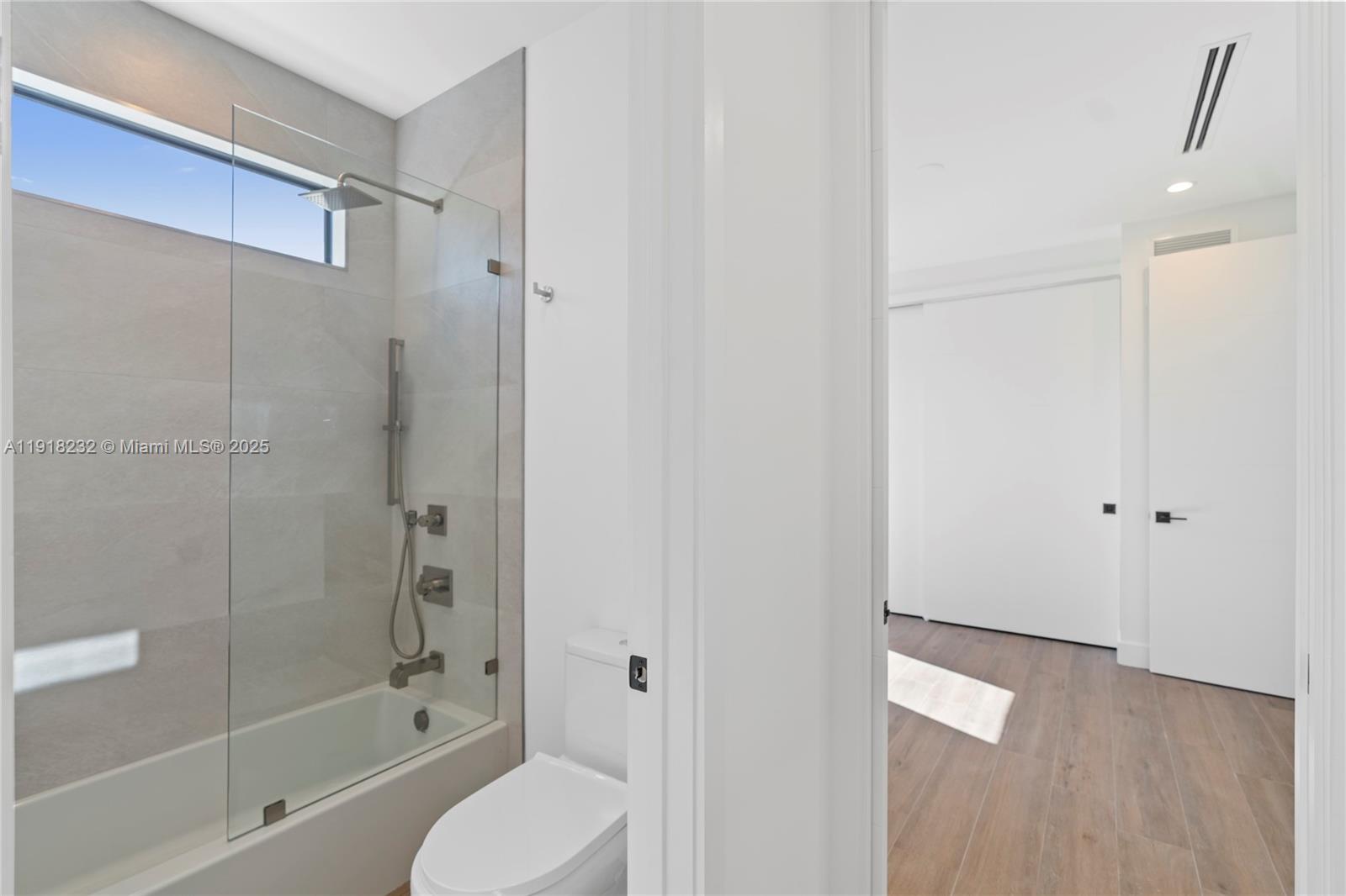 3026 Aviation Ave # 1