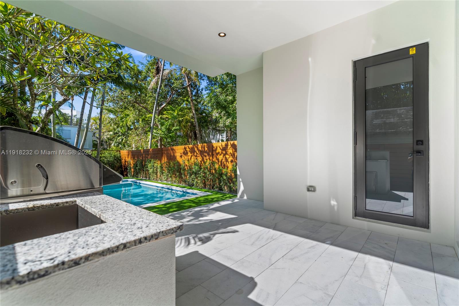 3026 Aviation Ave # 1