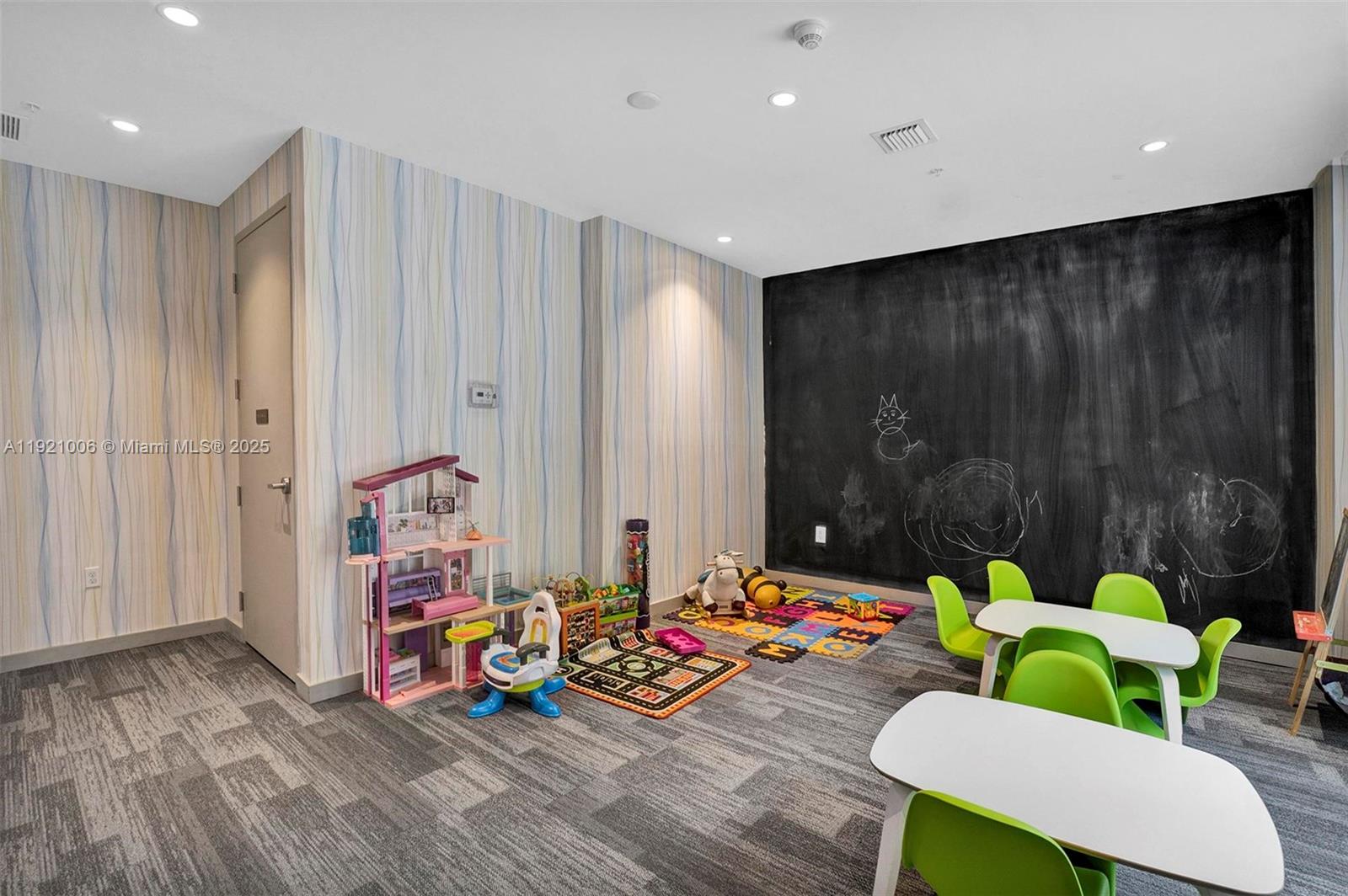 1010 SW 2nd Ave # 1004