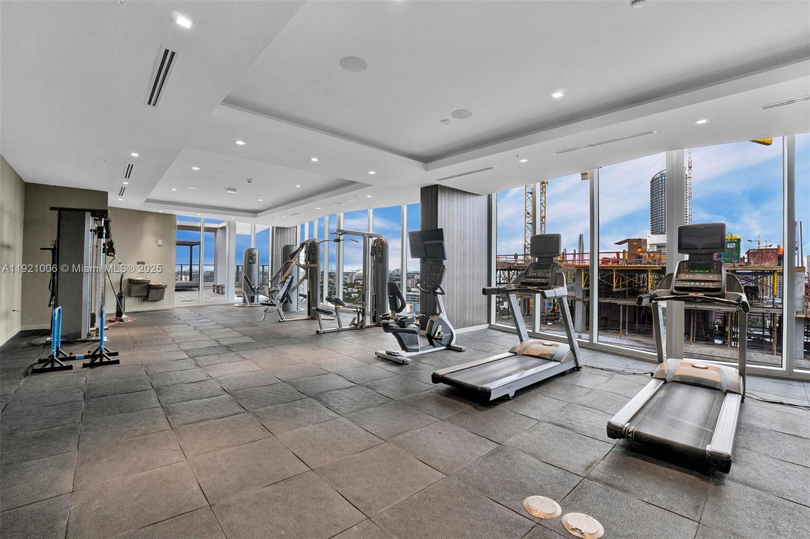 1010 SW 2nd Ave # 1004