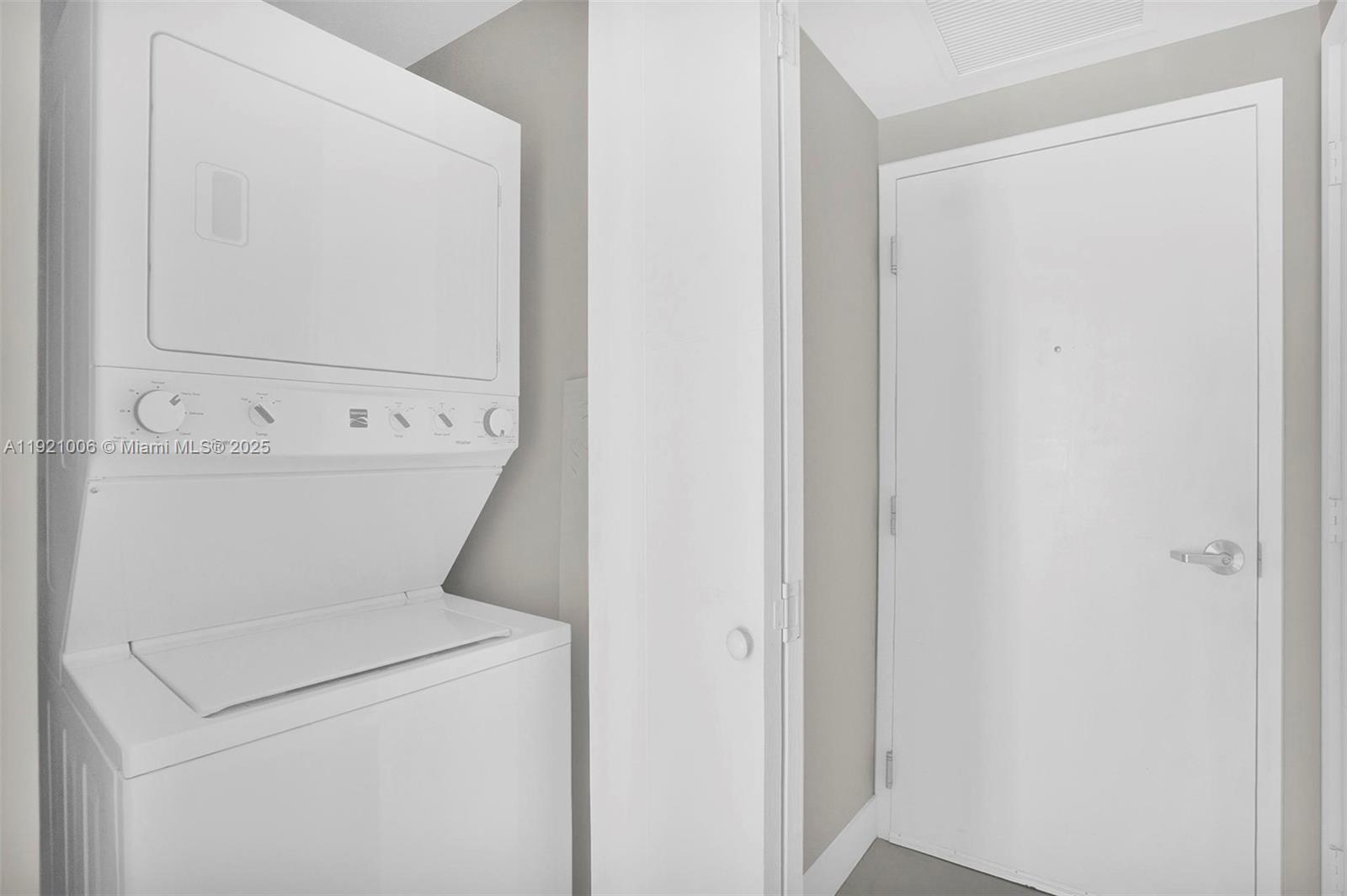 1010 SW 2nd Ave # 1004