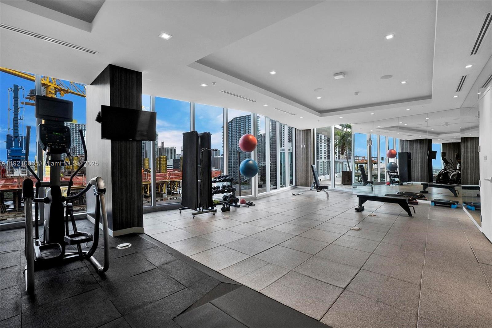 1010 SW 2nd Ave # 1004