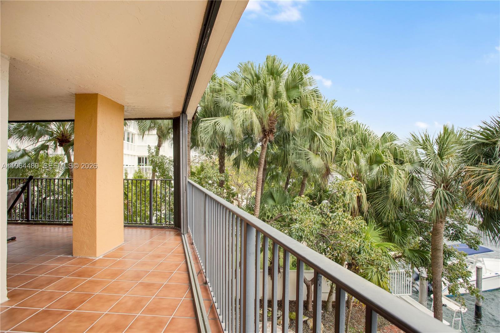 1700 S Bayshore Ln # 3A