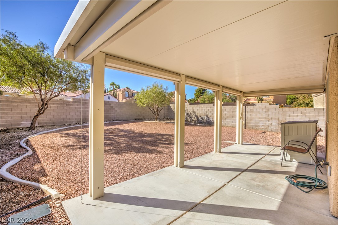 8005 Verde Springs Drive