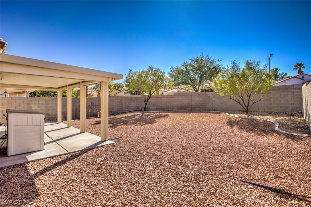 8005 Verde Springs Drive