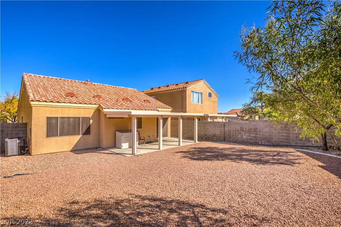 8005 Verde Springs Drive