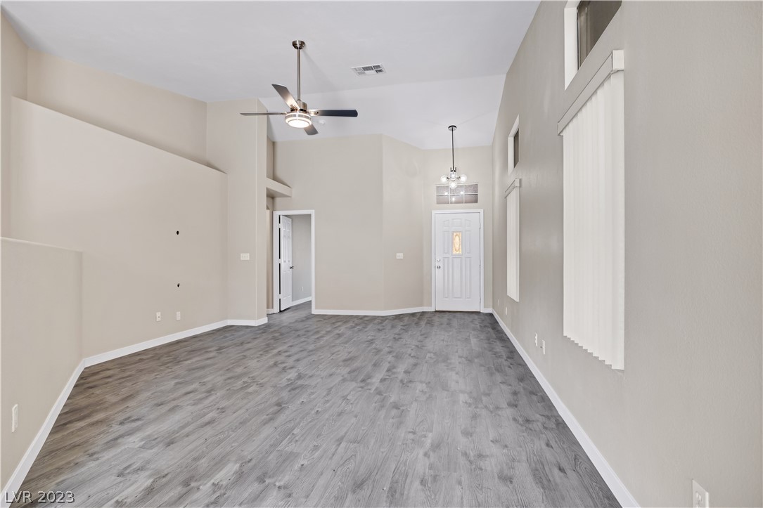 8005 Verde Springs Drive