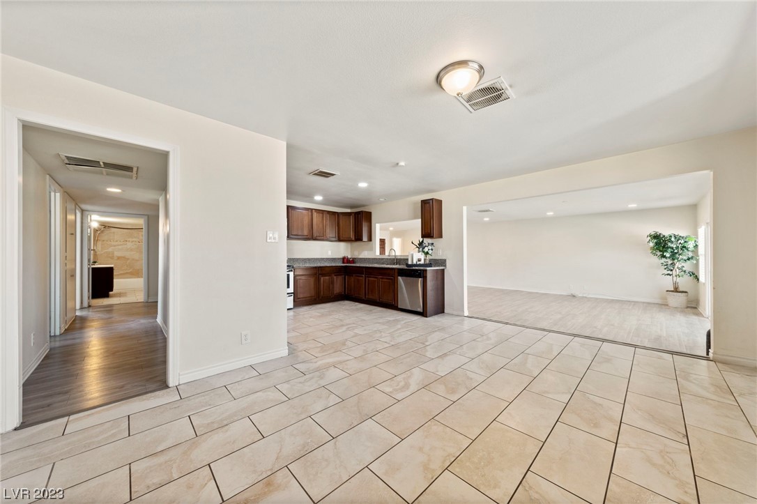 4465 Denia Circle