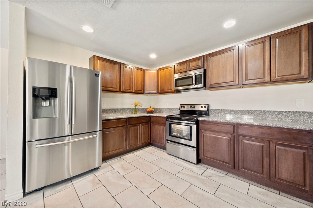 4465 Denia Circle