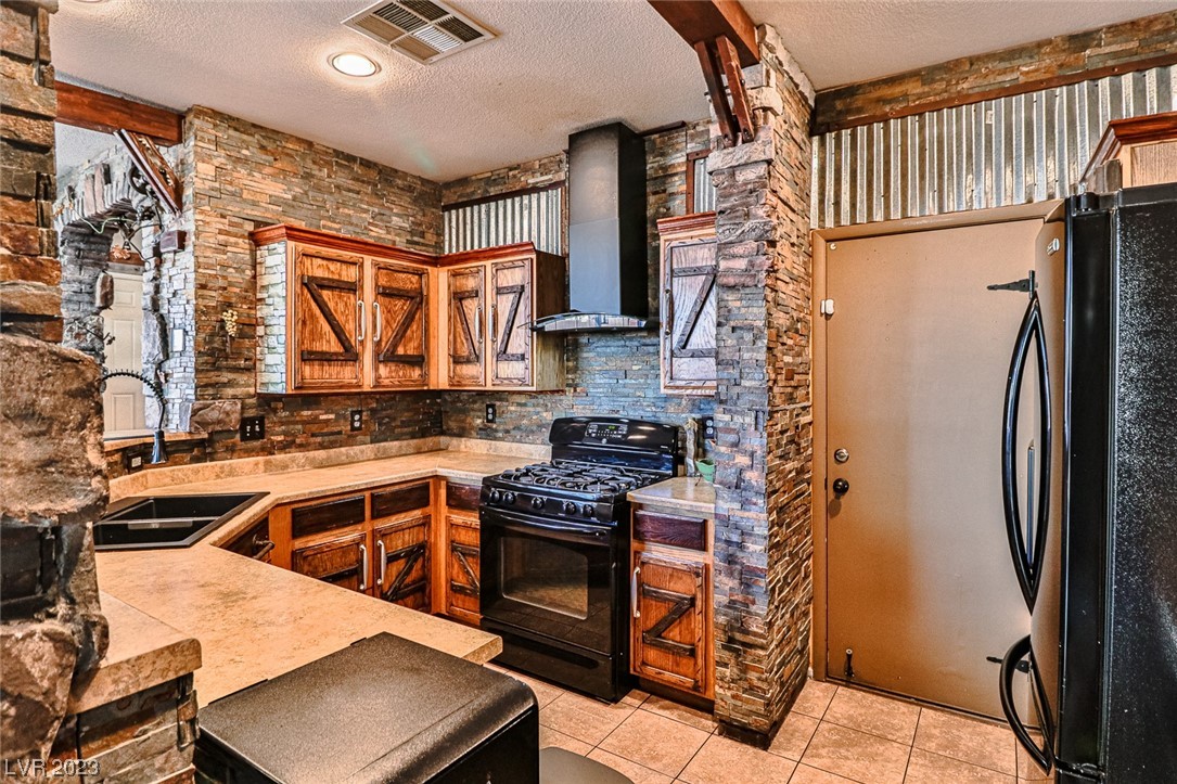 224 Favorable Court