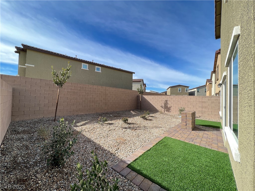 7433 Red Plumeria Avenue