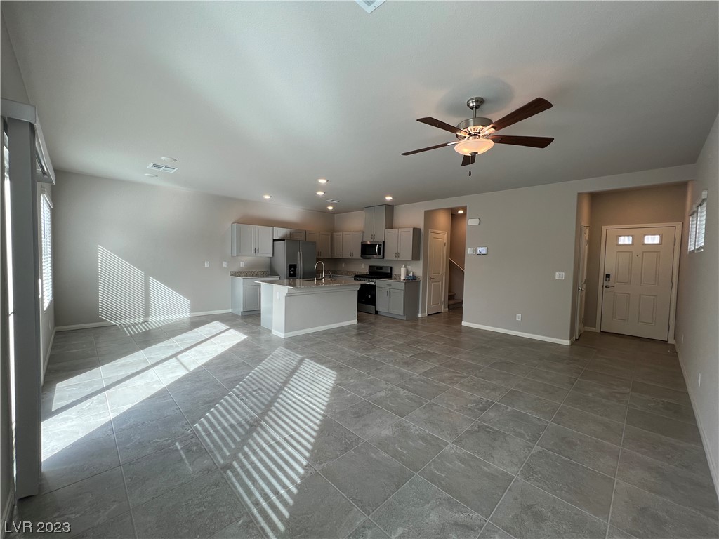 7433 Red Plumeria Avenue