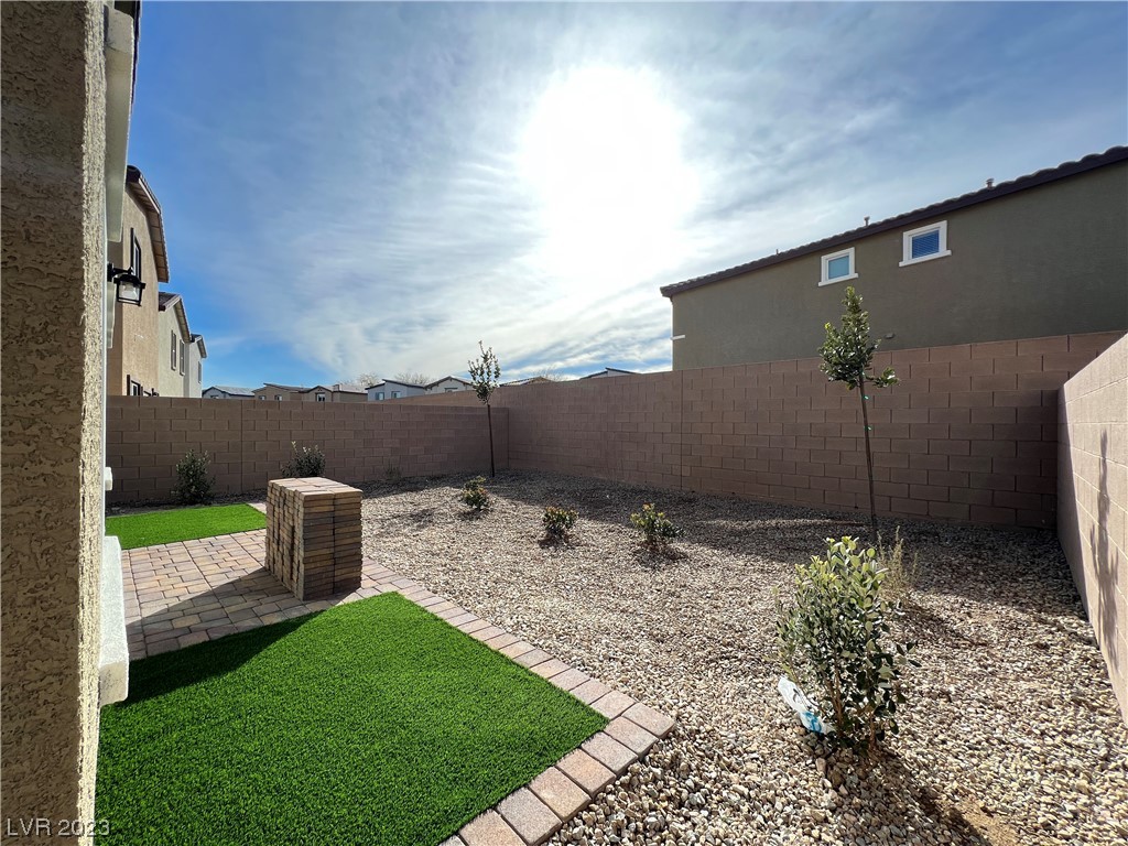 7433 Red Plumeria Avenue