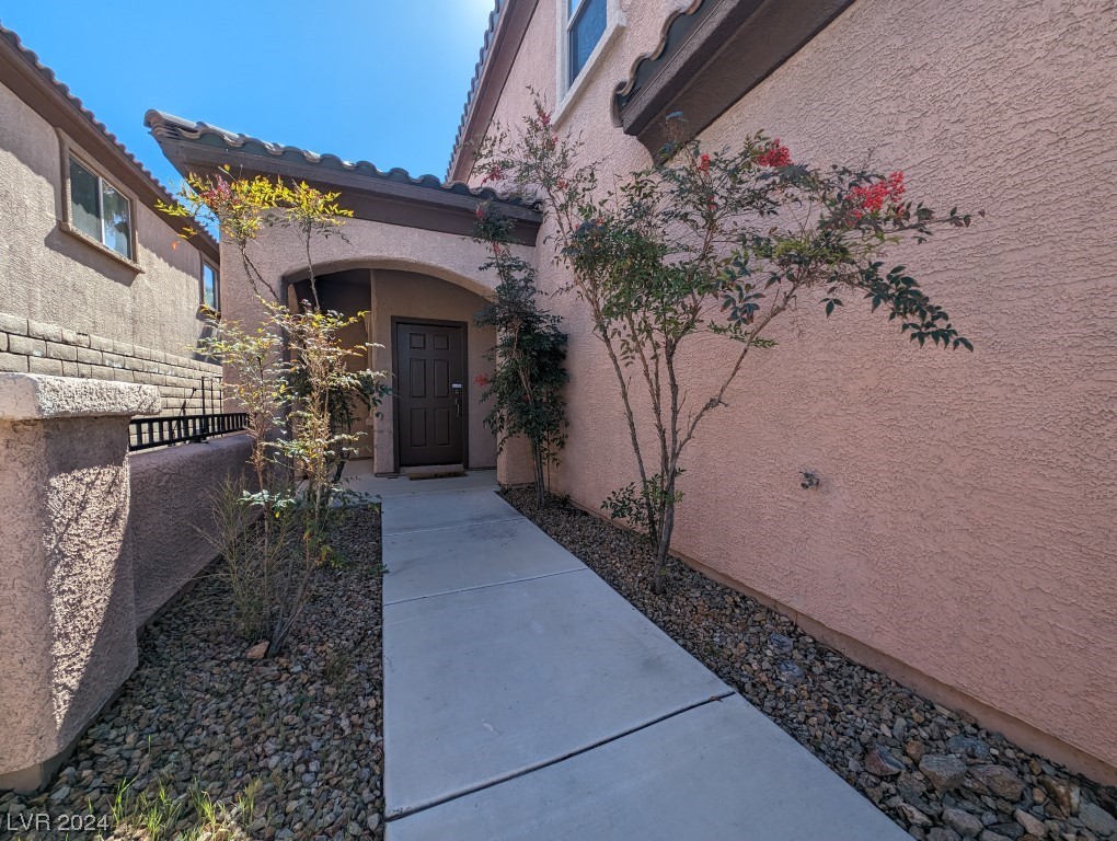 11841 Orense Drive