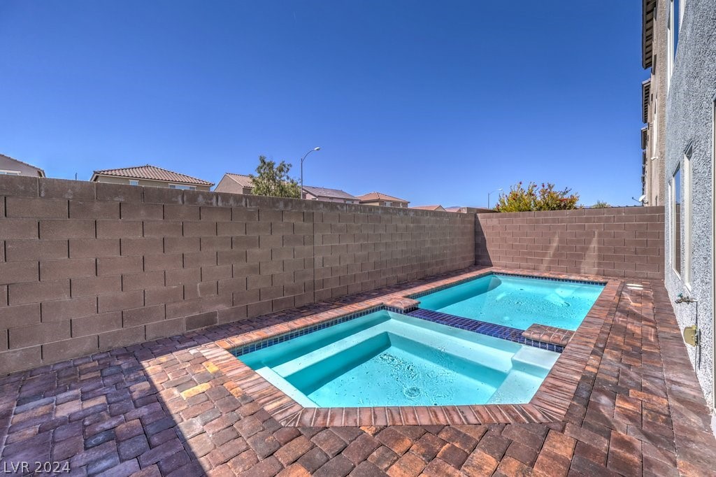 8027 Haywood Estate Avenue