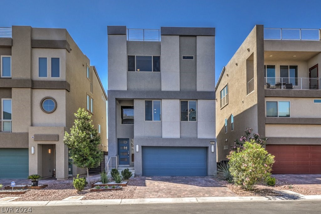 8027 Haywood Estate Avenue