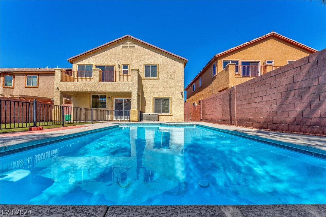5128 Teal Petals Street