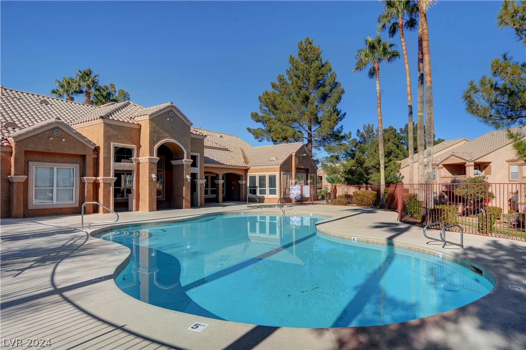 1150 North Buffalo Drive 2073
