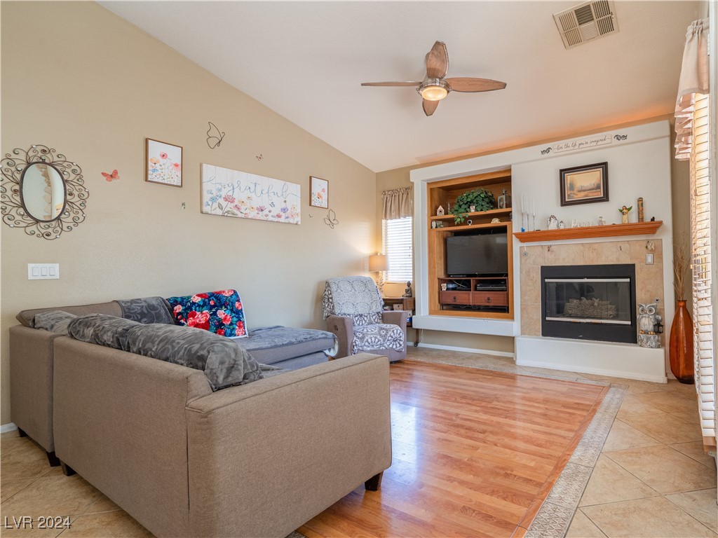 5288 Dakotah Pointe Court