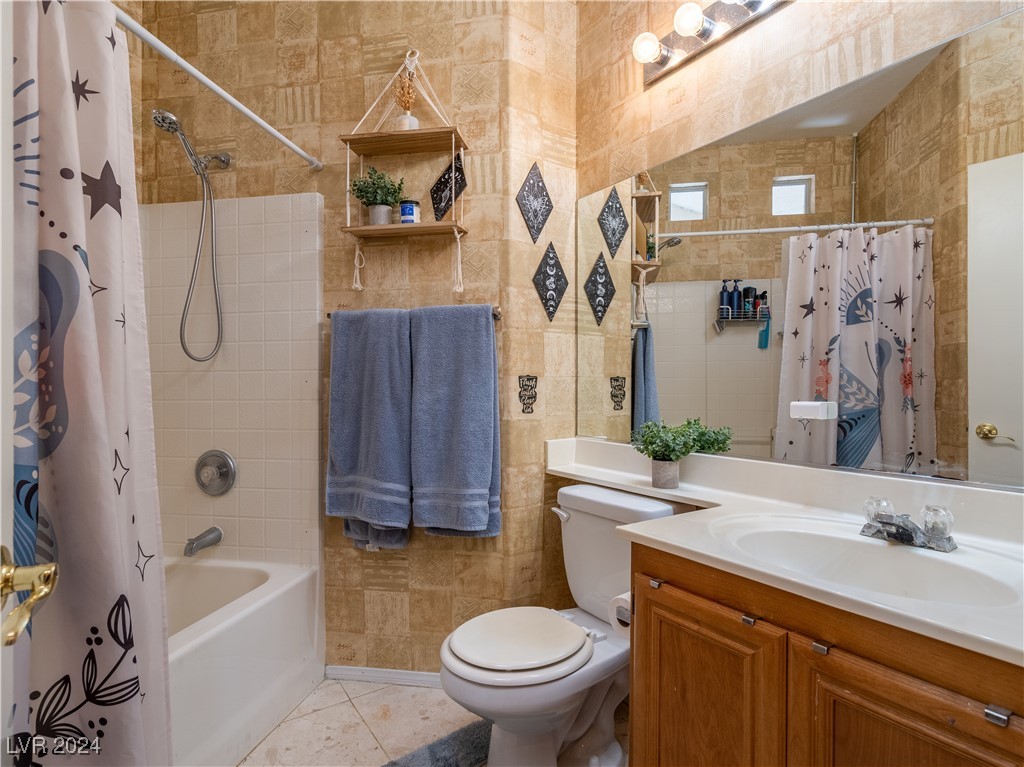 5288 Dakotah Pointe Court