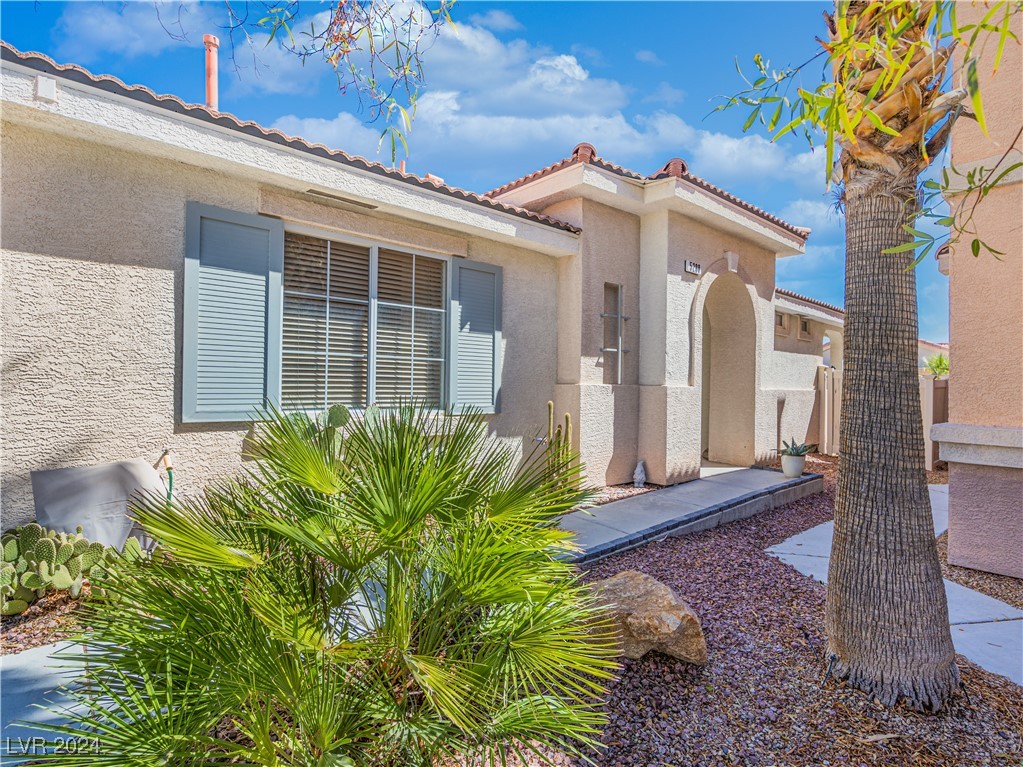 5288 Dakotah Pointe Court