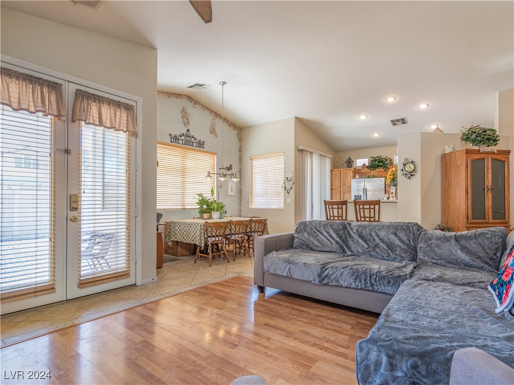 5288 Dakotah Pointe Court
