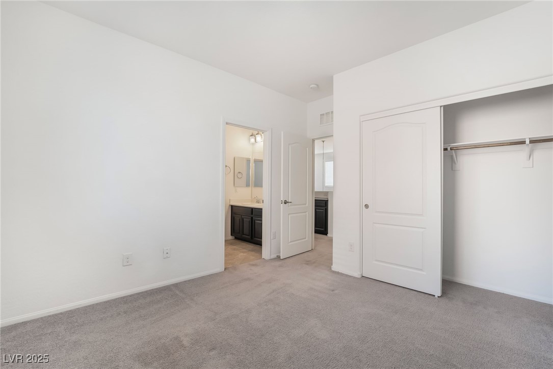 8103 LENNOX VIEW Lane