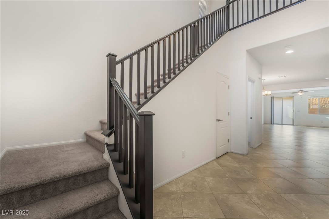8103 LENNOX VIEW Lane